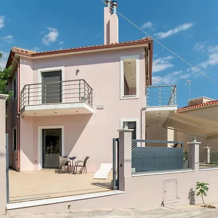 La Casa Rosa Seaside Getaway Μαραθιάς