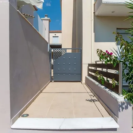 La Casa Rosa Seaside Getaway * Μαραθιάς