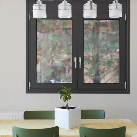 La Casa Rosa Seaside Getaway Μαραθιάς